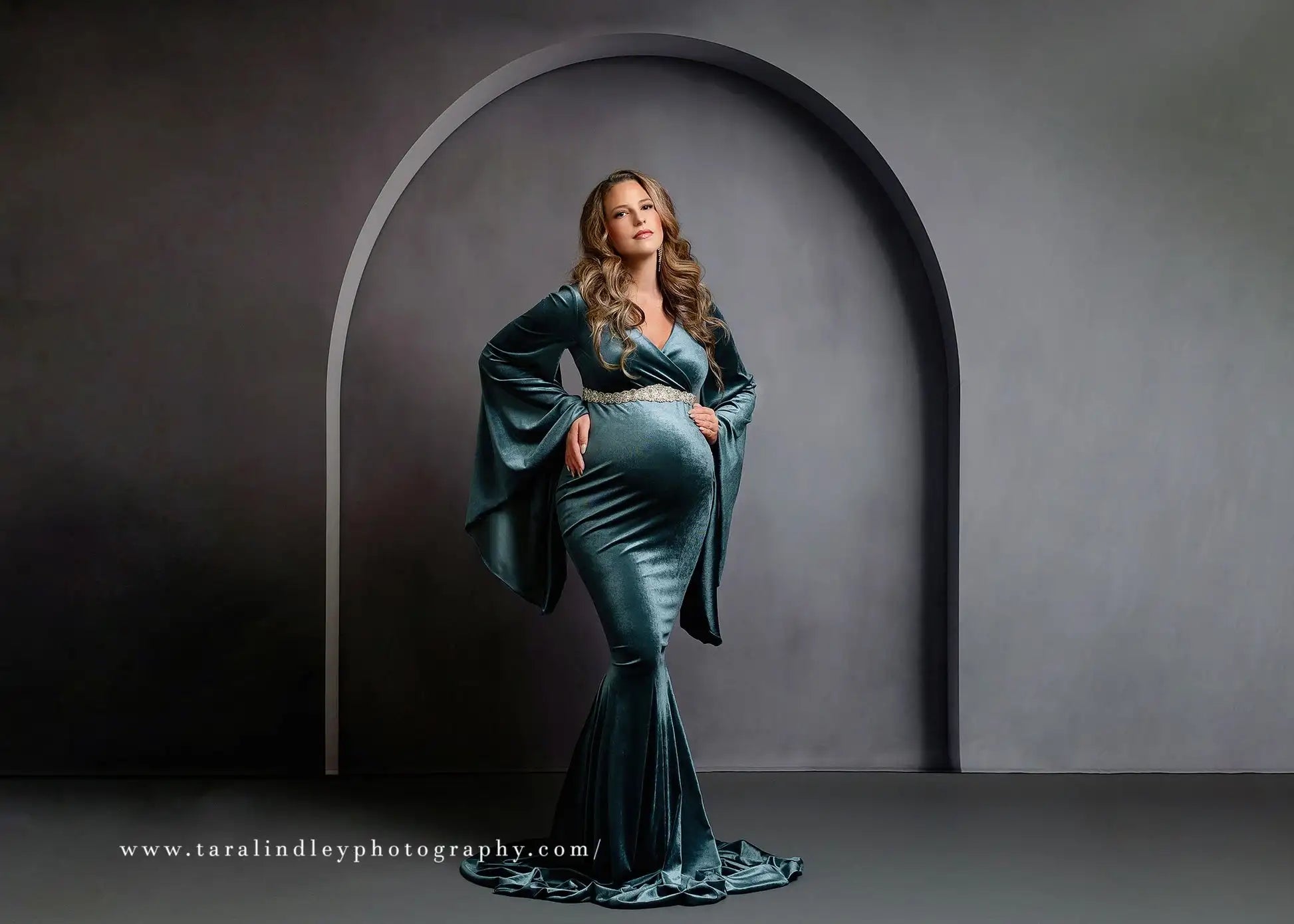 Artistic Arch Door Photo Backdrop Kids Baby Portrait Photography Props Classic Wall Child Adult Pregnant Woman Photo Backgrounds